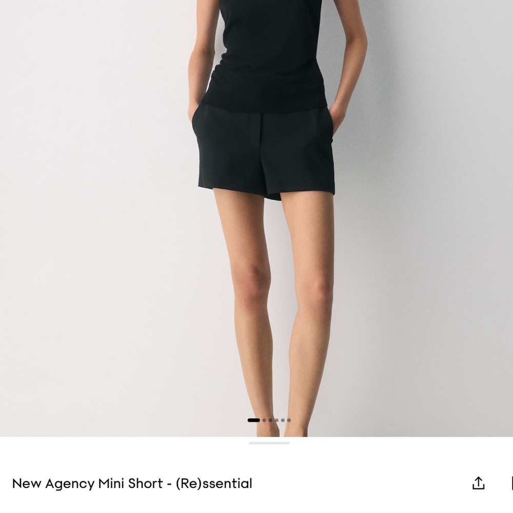 Aritzia New Agency Mini Short | (Re)essential